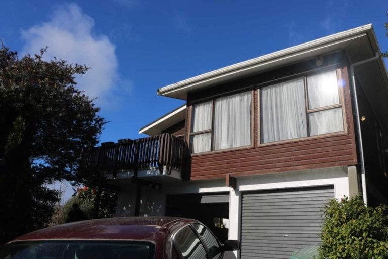 Photo of property in 7 Saint Aidans Way, Tawa, Wellington, 5028