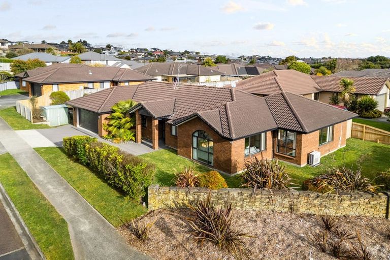 Photo of property in 102 Barrington Drive, Huntington, Hamilton, 3210