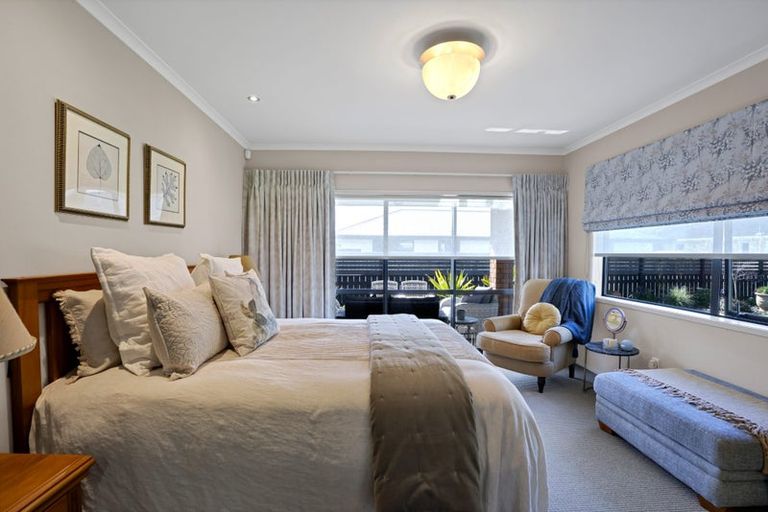 Photo of property in 59 Lismore Street, Merrilands, New Plymouth, 4312