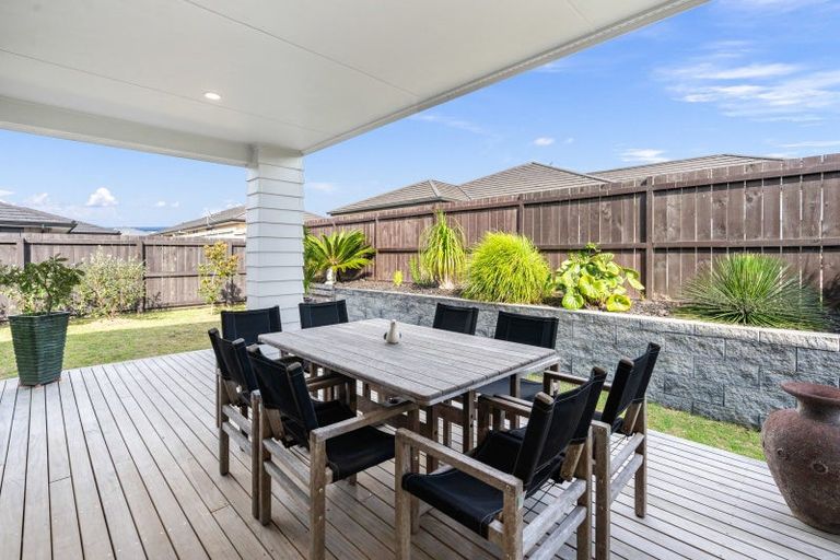 Photo of property in 7 Olney Court, One Tree Point, 0118