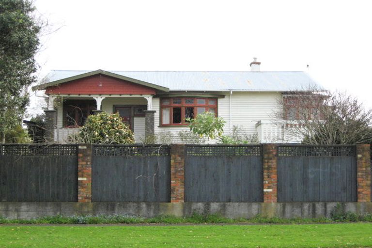 Photo of property in 95 Centennial Avenue, Waitara, 4320