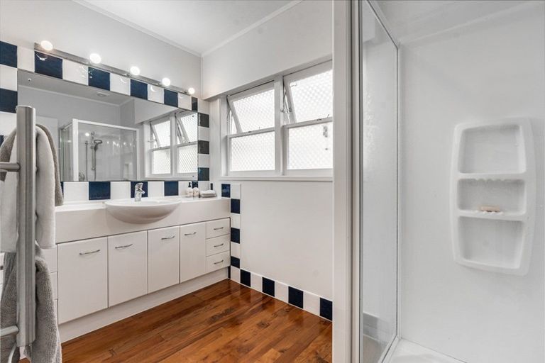 Photo of property in 1/14 Lake View Road, Takapuna, Auckland, 0622