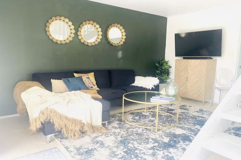 Photo of property in 837a Whangaparaoa Road, Manly, Whangaparaoa, 0930