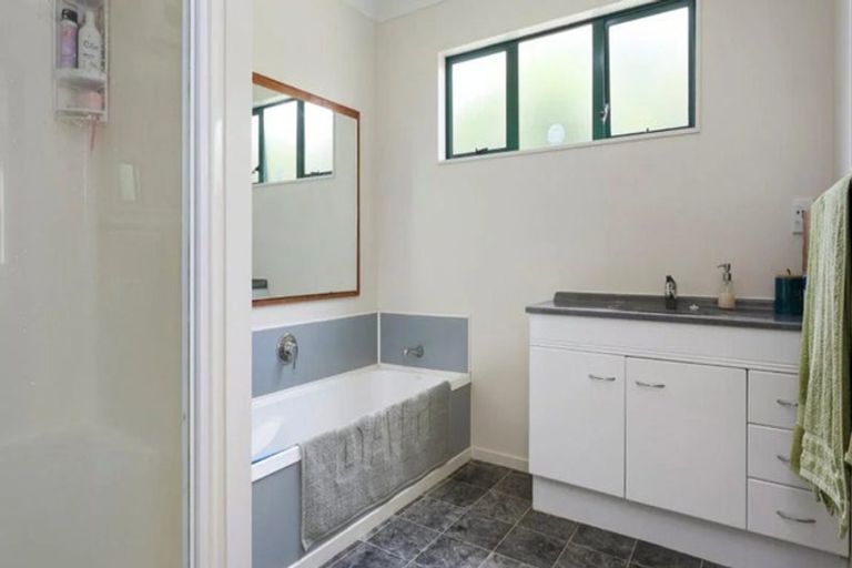 Photo of property in 102 Burns Street, Leamington, Cambridge, 3432