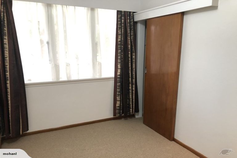 Photo of property in 2/54 Kings Crescent, Hutt Central, Lower Hutt, 5010