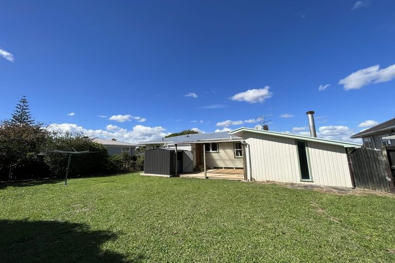 Photo of property in 109 Ennis Avenue, Pakuranga Heights, Auckland, 2010