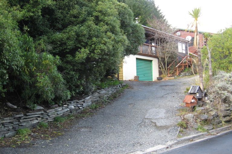 Photo of property in 7b Mackinnon Terrace, Sunshine Bay, Queenstown, 9300