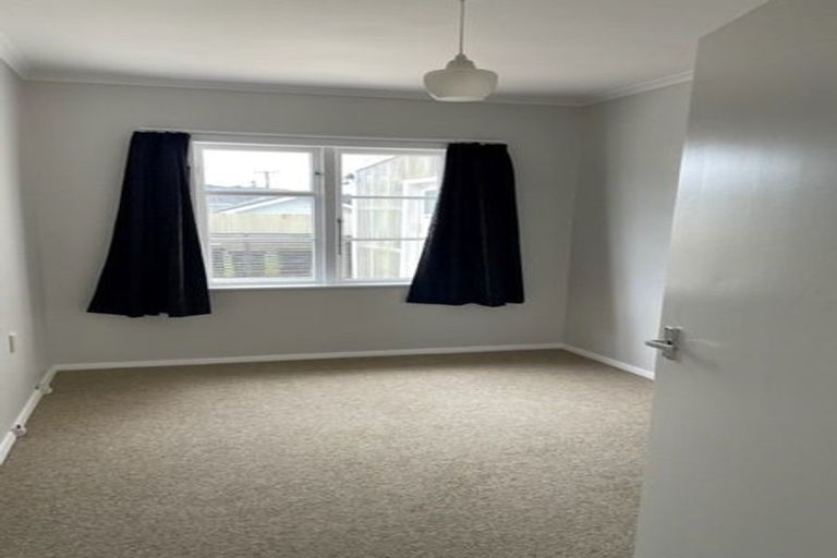 Photo of property in 19 Waione Street, Petone, Lower Hutt, 5012