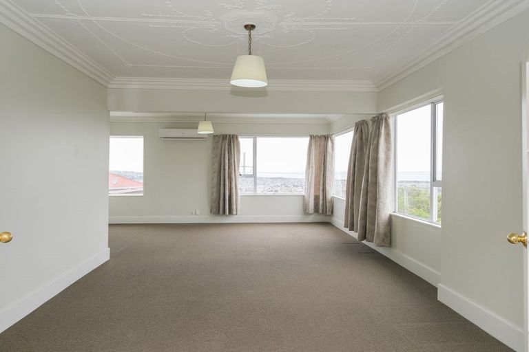 Photo of property in 53 Forfar Street, Clyde Hill, Dunedin, 9011