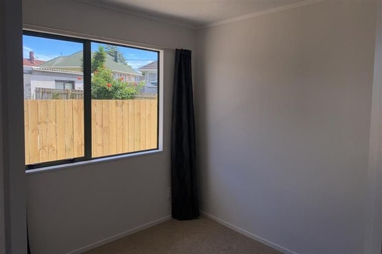 Photo of property in 47 Flat Bush Road, Clover Park, Auckland, 2023