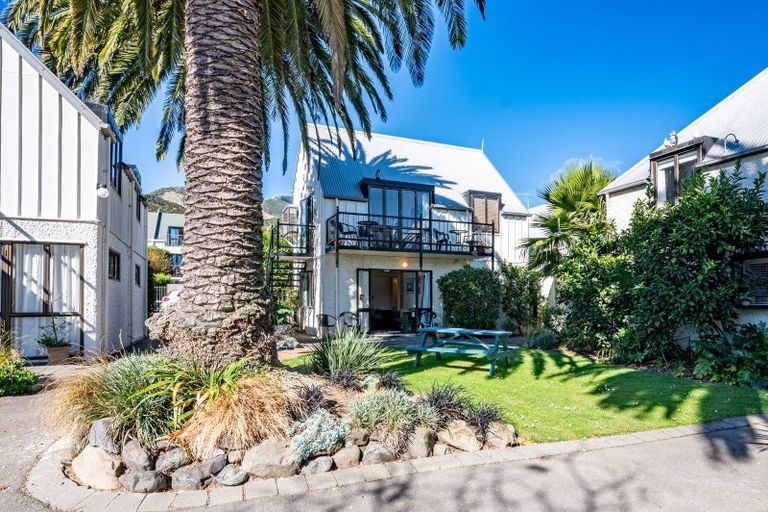 Photo of property in 4d Aubrey Street, Akaroa, 7520