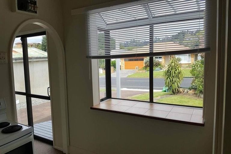 Photo of property in 86 Beach Road, Waihi Beach, 3611