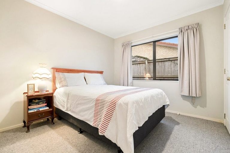 Photo of property in 24 Cloverlea Place, Pukekohe, 2120