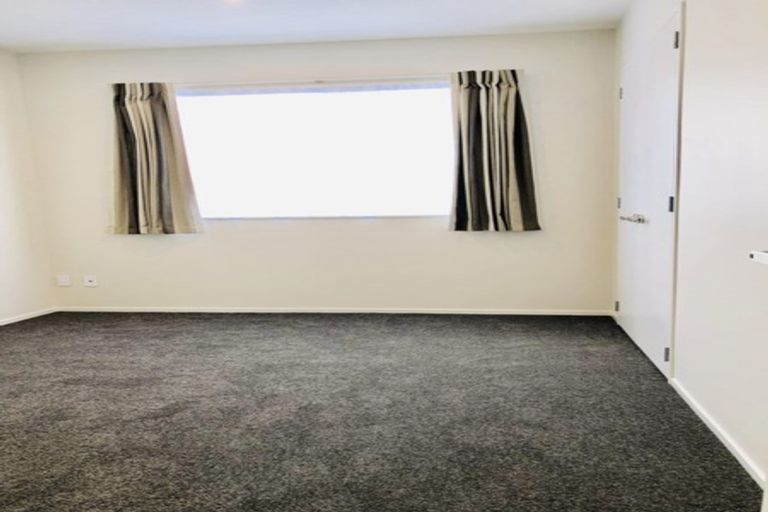 Photo of property in 11 Raymond Grace Avenue, Huapai, Kumeu, 0810