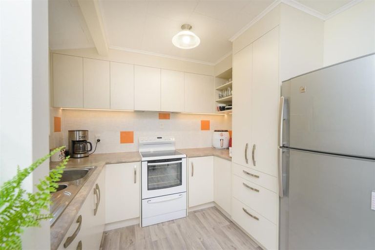 Photo of property in 14a Milne Street, Marton, 4710