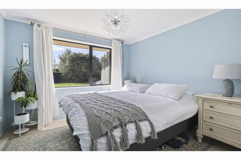 Photo of property in 107 High Street, Oxford, 7430