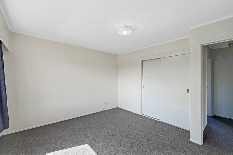 Photo of property in 2/11 Eastwood Rise, Browns Bay, Auckland, 0630