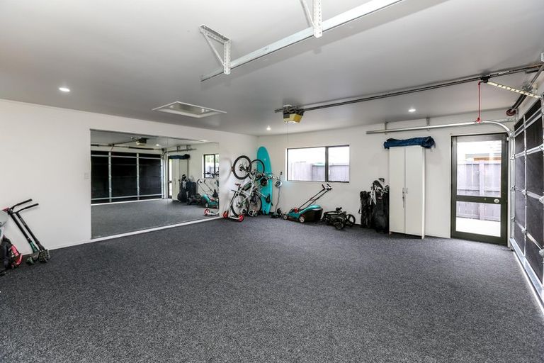 Photo of property in 24 Sackville Street, Fitzroy, New Plymouth, 4312