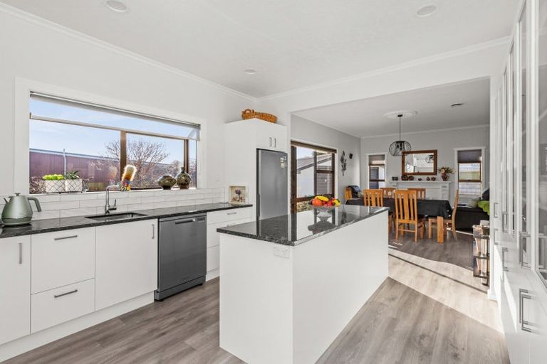 Photo of property in 233 Kennedy Road, Onekawa, Napier, 4110