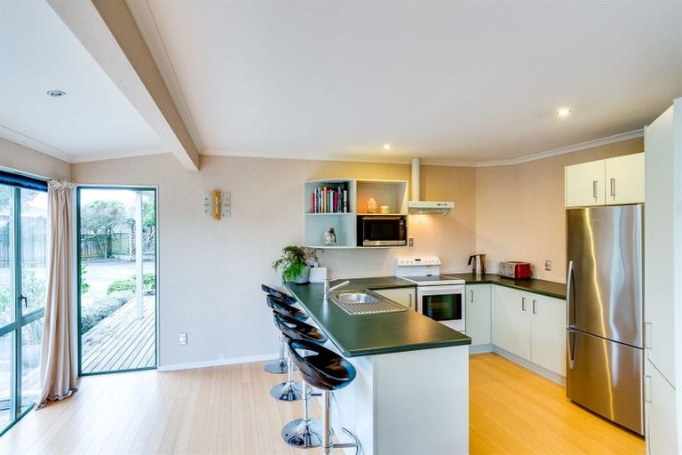 Photo of property in 14 Gill Road, Bay View, Napier, 4104