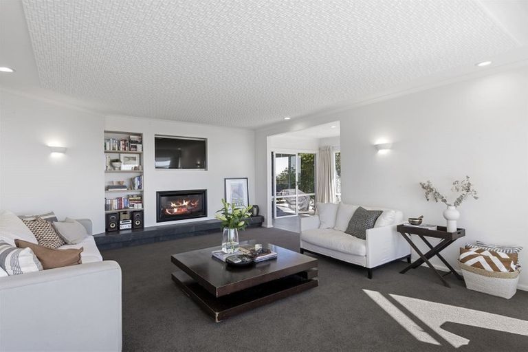 Photo of property in 143 Major Hornbrook Road, Mount Pleasant, Christchurch, 8081