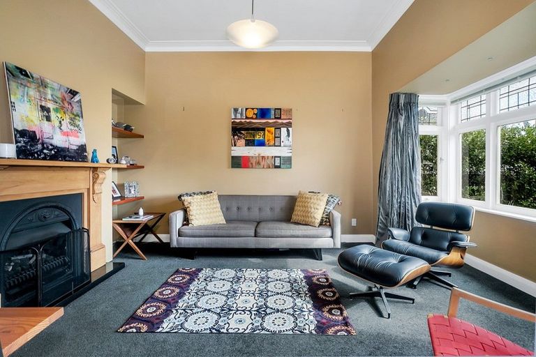 Photo of property in 63 Dignan Street, Point Chevalier, Auckland, 1022