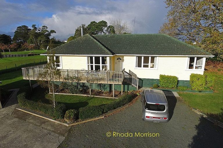 Photo of property in 1908 Paparoa Valley Road, Paparoa, 0571