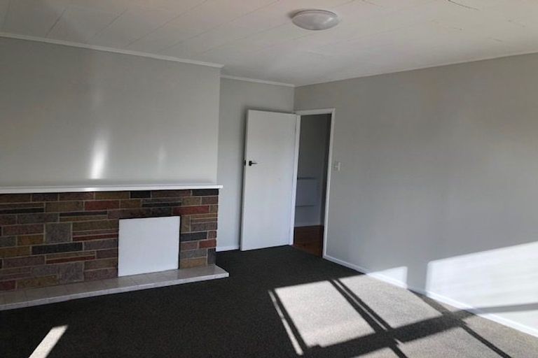 Photo of property in 44 Gossamer Drive, Pakuranga Heights, Auckland, 2010