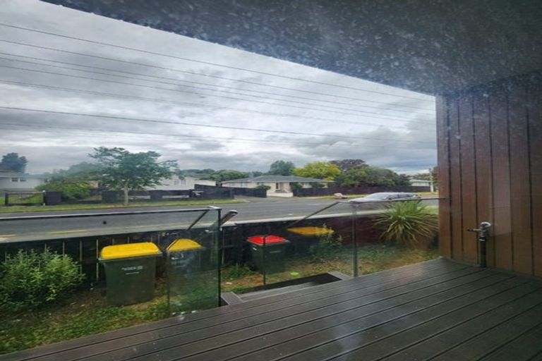 Photo of property in 1/15 Old Wairoa Road, Papakura, 2110