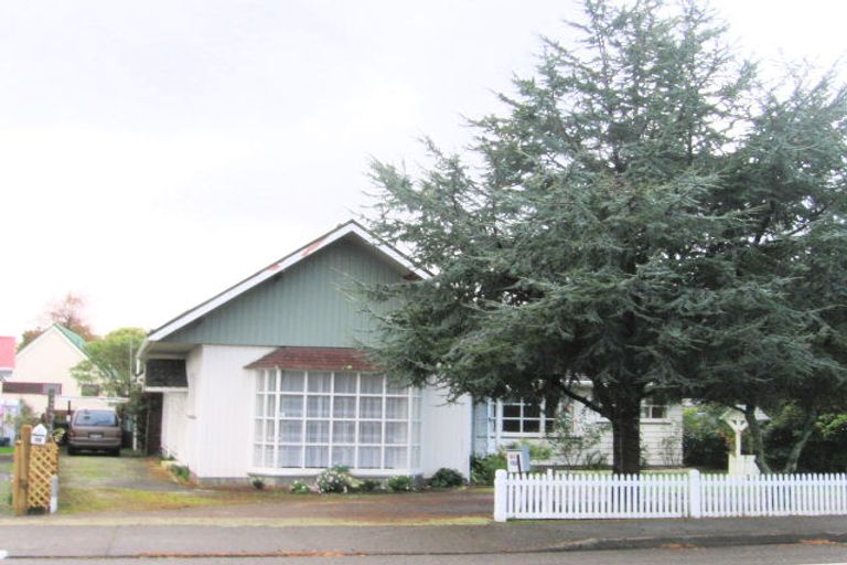 Photo of property in 21 Elizabeth Street, Waikanae, 5036