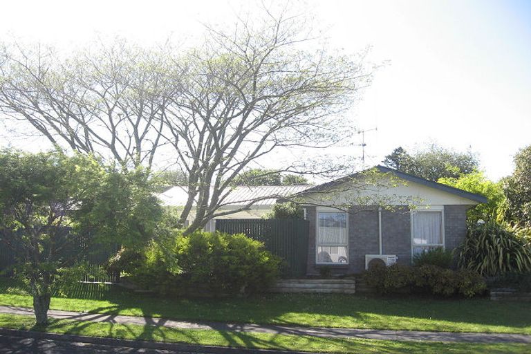 Photo of property in 1 Hilliard Place, Leamington, Cambridge, 3432