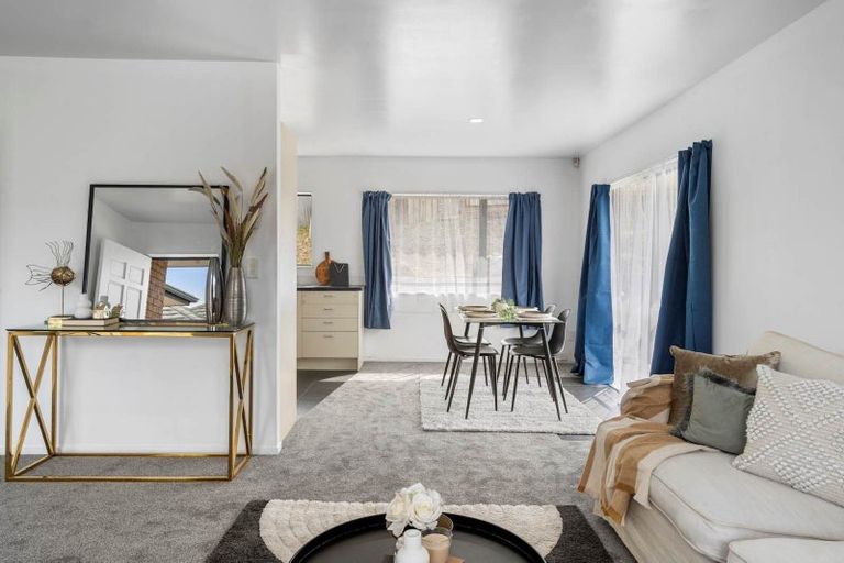 Photo of property in 80 Robert Skelton Place, Clendon Park, Auckland, 2103