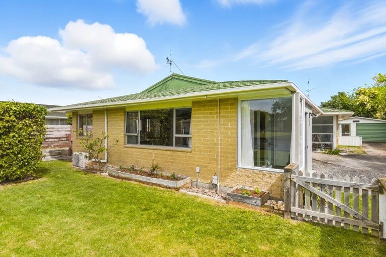 Photo of property in 26a Matai Street, Waikanae, 5036