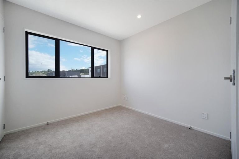 Photo of property in 19 Treeline Lane, Flat Bush, Auckland, 2019
