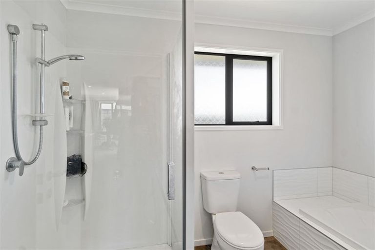 Photo of property in 16 Suffolk Drive, Kirwee, 7571