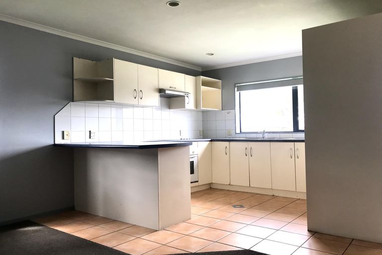 Photo of property in 100a Manuroa Road, Takanini, 2112