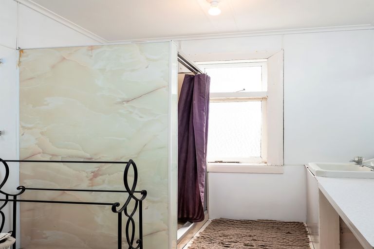 Photo of property in 18 Sullivan Avenue, Woolston, Christchurch, 8023