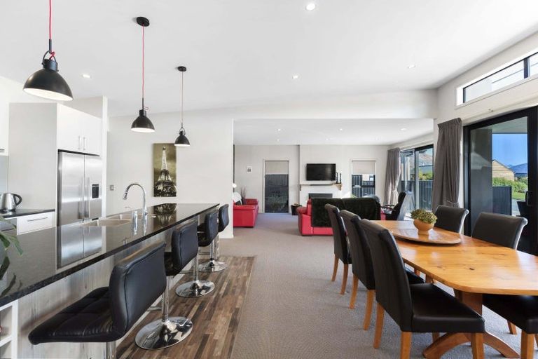 Photo of property in 7 Daniels Terrace, Wanaka, 9305