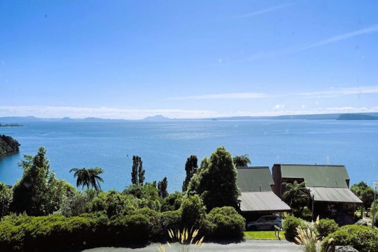 Photo of property in 21/88 Pukawa Road, Pukawa Bay, Turangi, 3381