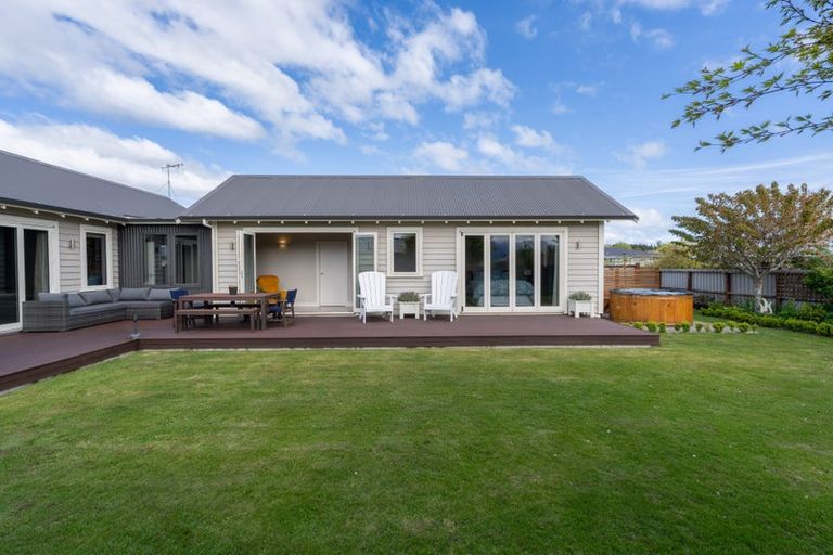 Photo of property in 26 Lawson Burrows Crescent, Te Anau, 9600