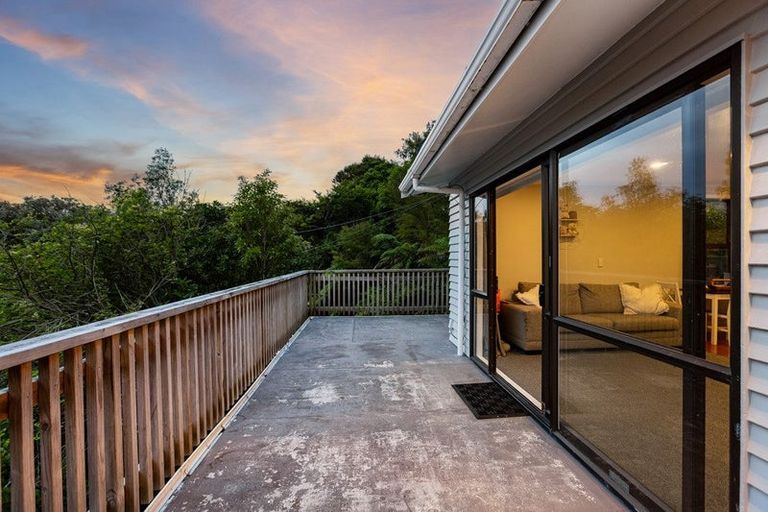 Photo of property in 32 John Street, Stokes Valley, Lower Hutt, 5019