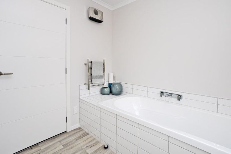 Photo of property in 152 Moore Road, Lorneville, Invercargill, 9874