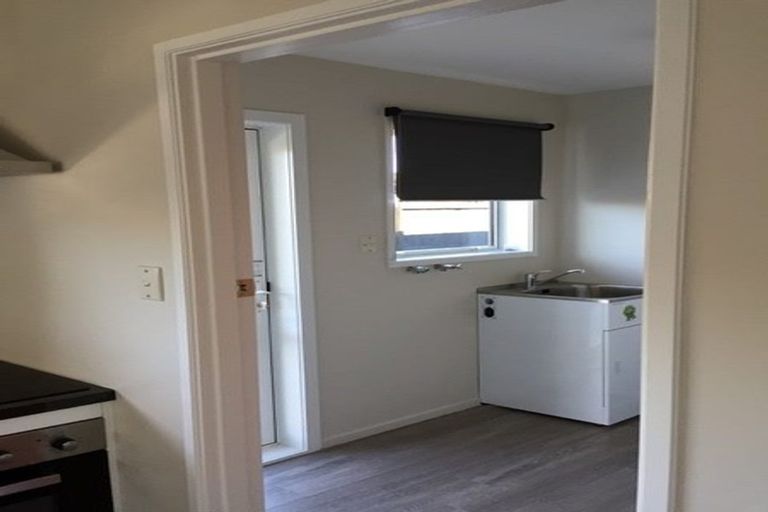 Photo of property in 2/7b Camrose Place, Ilam, Christchurch, 8041