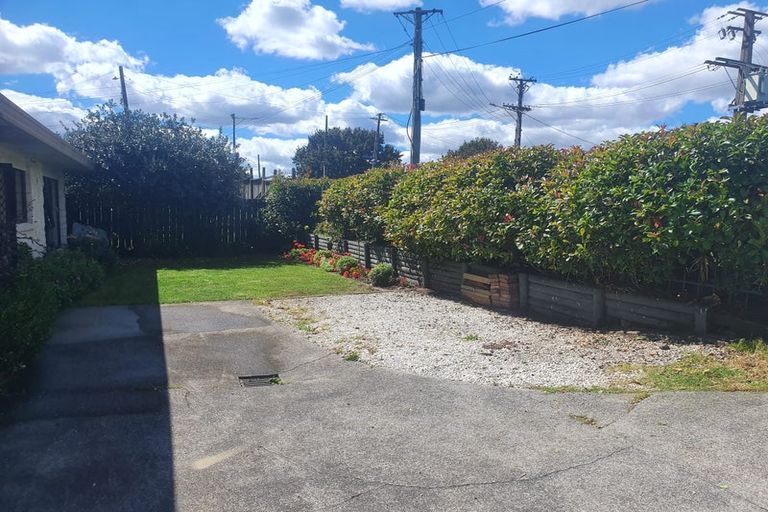 Photo of property in 2/10 Onslow Road, Papakura, 2110