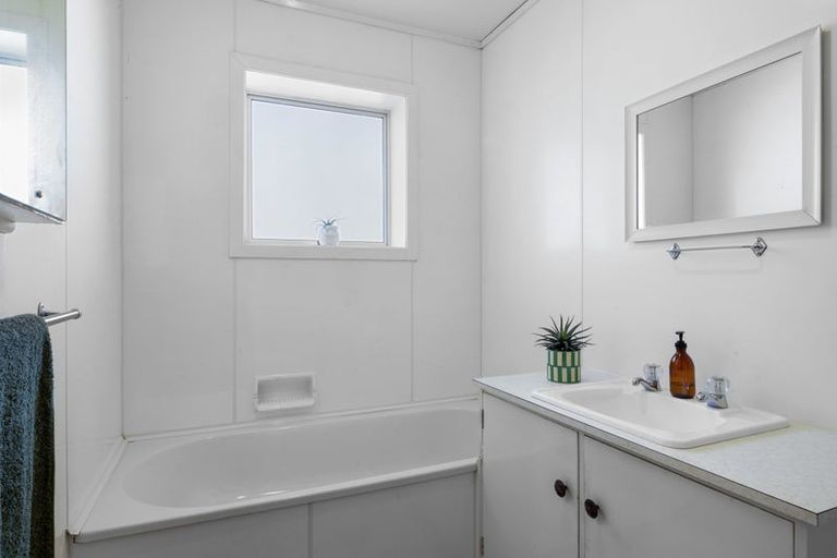 Photo of property in 79a Barrett Street, Westown, New Plymouth, 4310