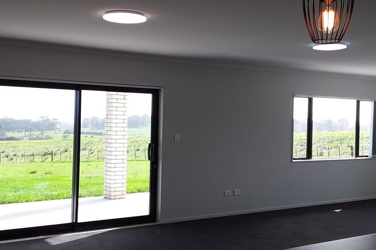 Photo of property in 115 Nixon Road, Taupaki, Henderson, 0782