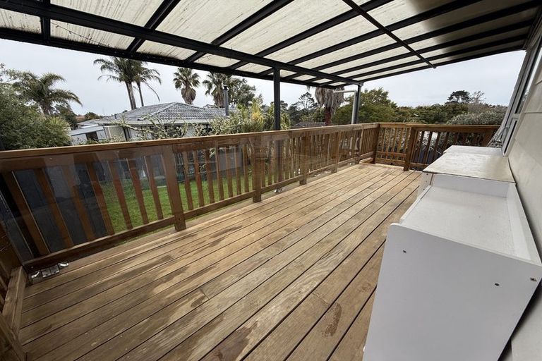 Photo of property in 47 Hassan Drive, Massey, Auckland, 0614