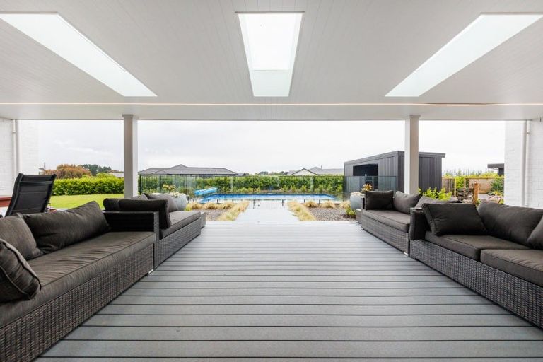 Photo of property in 12 Colquhoun Way, Kelvin Grove, Palmerston North, 4470