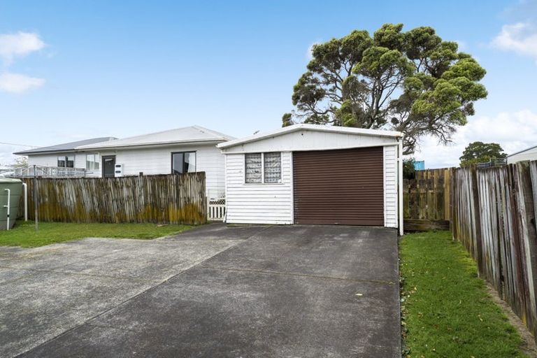Photo of property in 50 Barrys Road, Glendene, Auckland, 0602