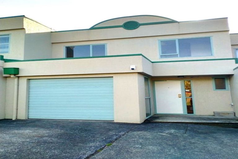 Photo of property in 7/351 West Coast Road, Glen Eden, Auckland, 0602